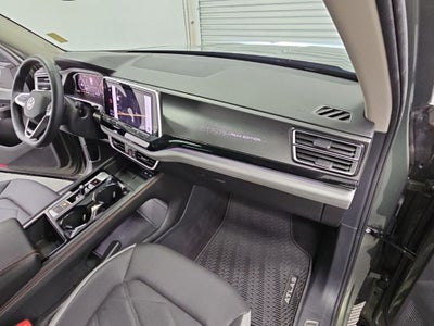 2024 Volkswagen Atlas 2.0T Peak Edition SEL