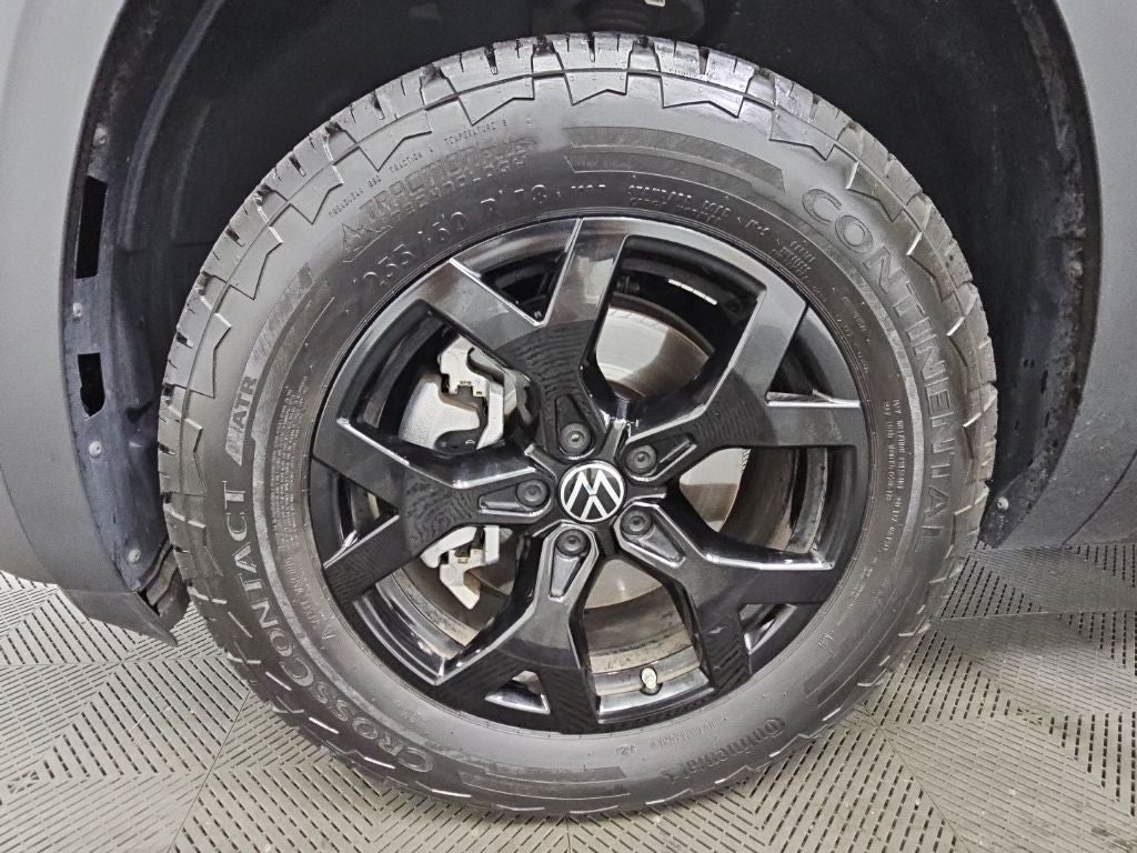 2024 Volkswagen Atlas 2.0T Peak Edition SEL