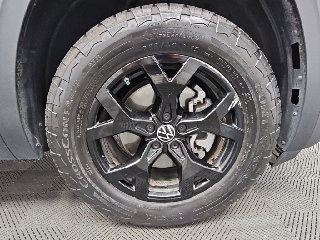 2024 Volkswagen Atlas 2.0T Peak Edition SEL