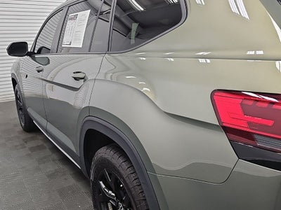 2024 Volkswagen Atlas 2.0T Peak Edition SEL