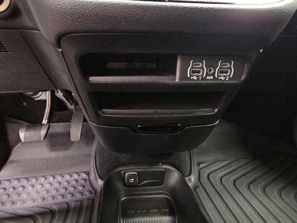 2024 Chrysler Pacifica Touring L S APPEARANCE PKG