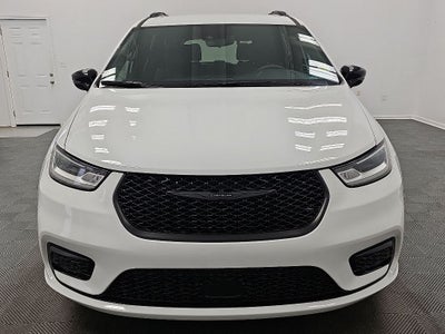 2024 Chrysler Pacifica Touring L S APPEARANCE PKG