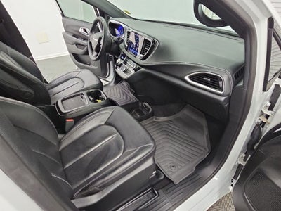 2024 Chrysler Pacifica Touring L S APPEARANCE PKG