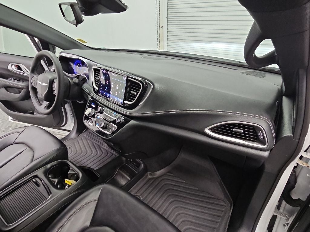 2024 Chrysler Pacifica Touring L S APPEARANCE PKG
