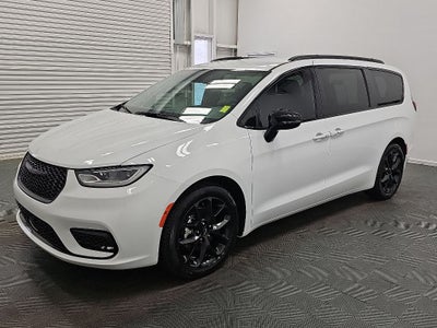 2024 Chrysler Pacifica Touring L S APPEARANCE PKG
