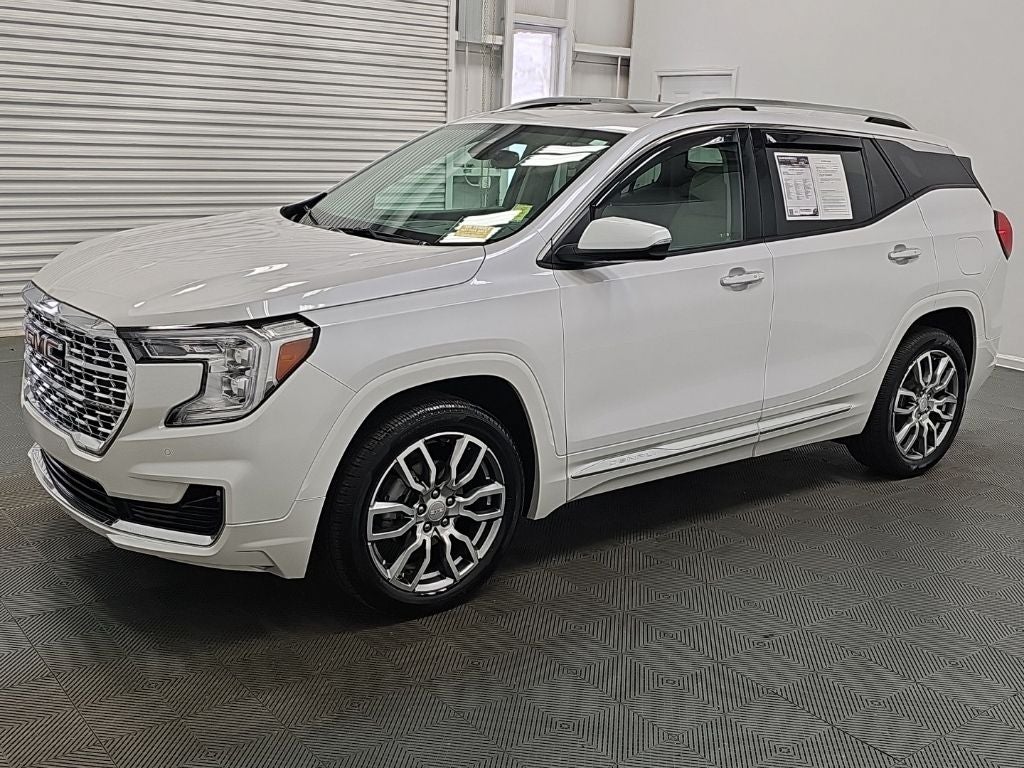 2023 GMC Terrain Denali