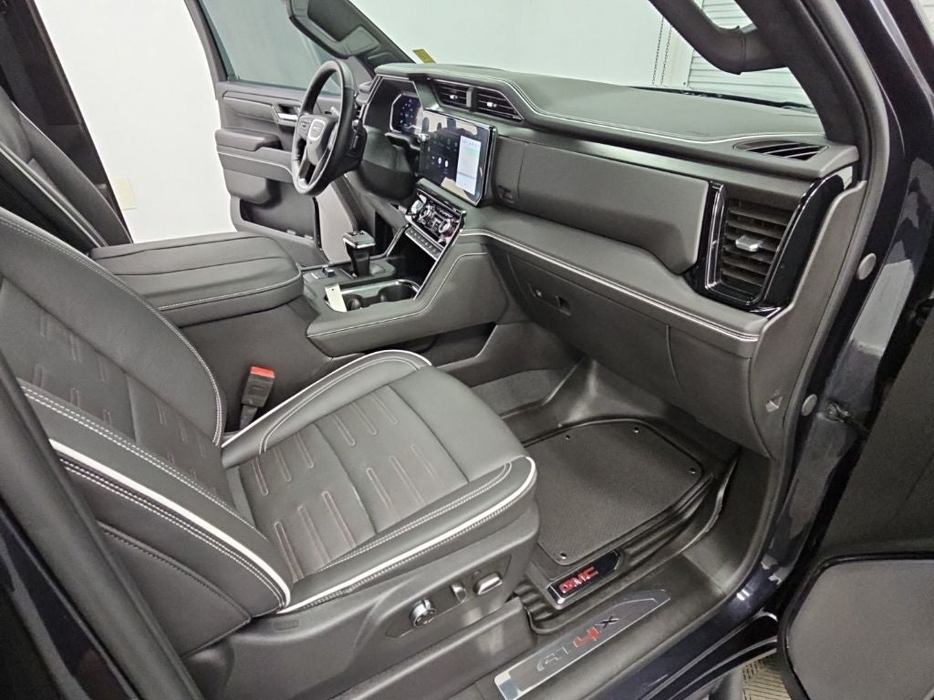 2025 GMC Sierra 1500 AT4X