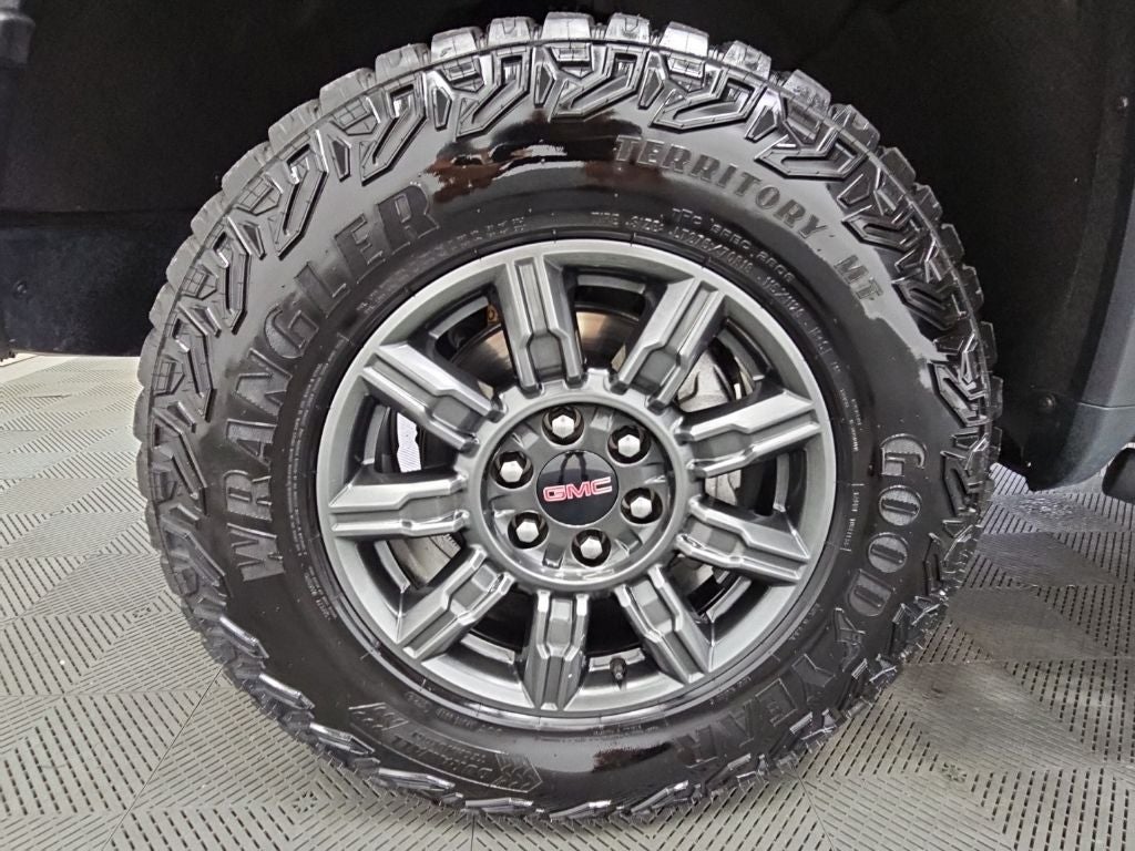 2025 GMC Sierra 1500 AT4X