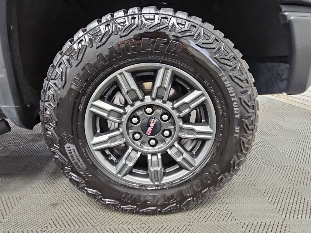 2025 GMC Sierra 1500 AT4X