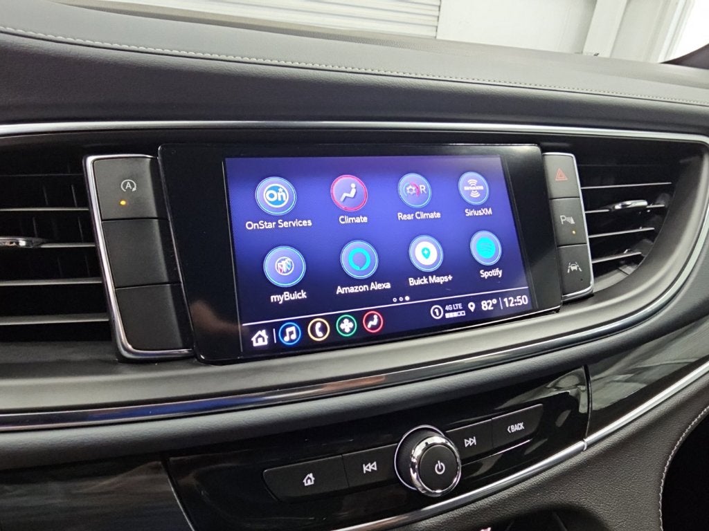 2024 Buick Enclave Essence