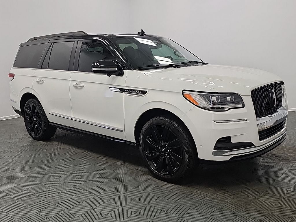 2022 Lincoln Navigator Black Label