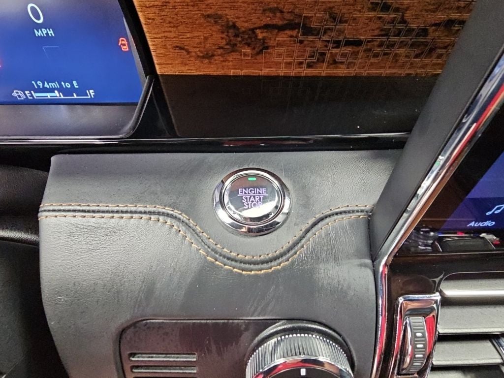 2022 Lincoln Navigator Black Label