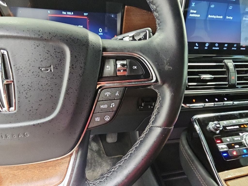 2022 Lincoln Navigator Black Label