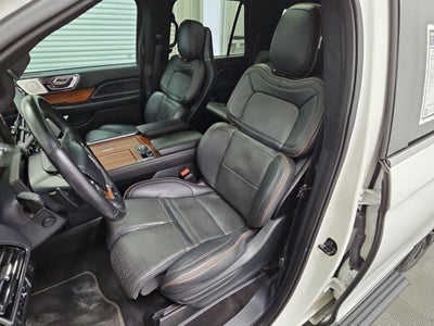 2022 Lincoln Navigator Black Label
