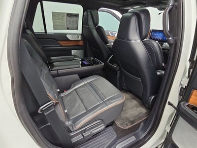 2022 Lincoln Navigator Black Label