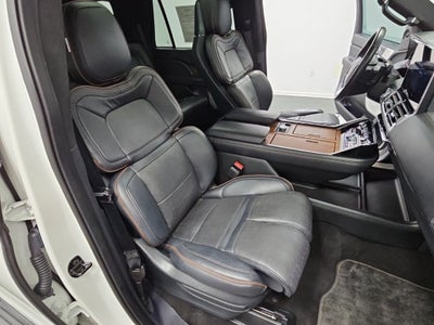 2022 Lincoln Navigator Black Label