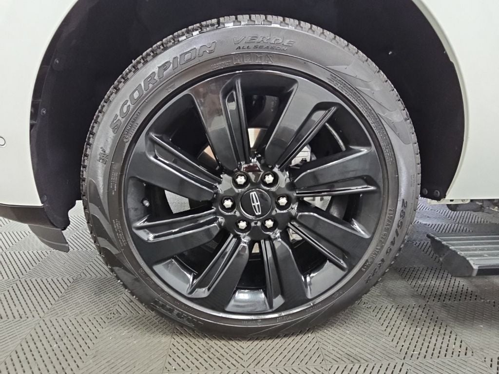 2022 Lincoln Navigator Black Label