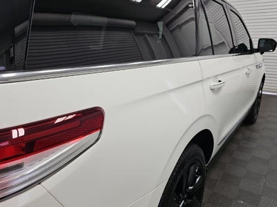 2022 Lincoln Navigator Black Label