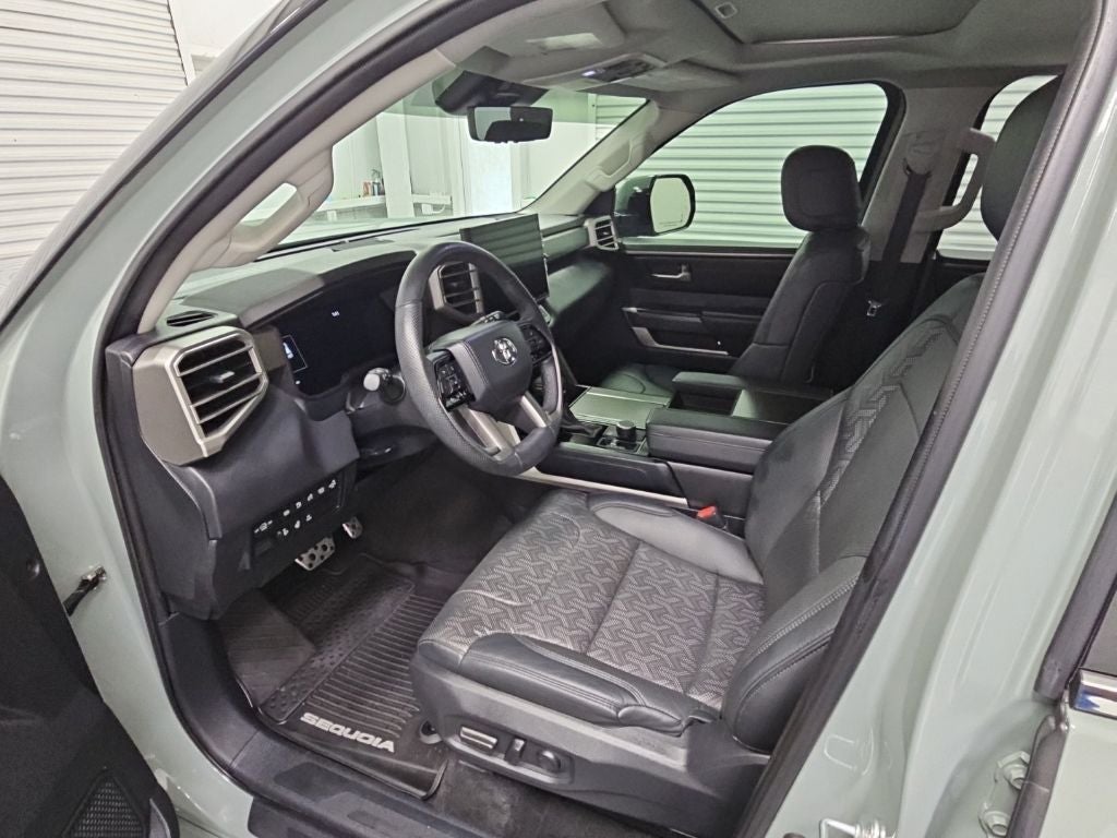 2023 Toyota Sequoia SR5